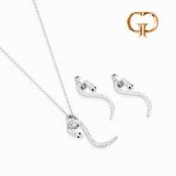 J832 -  JUEGO ACERO...